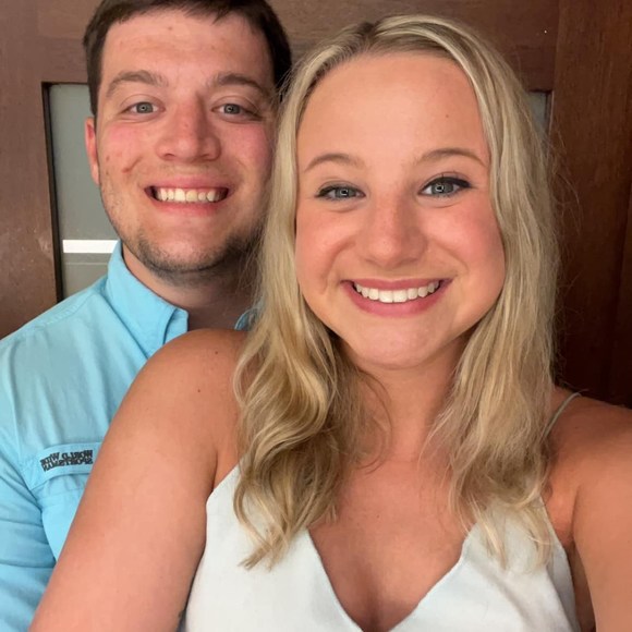 Meet your Posher, Kaylin - Picture 1 of 1